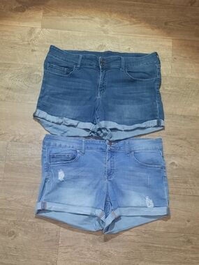 Two Pairs Of Women's Denim Roll-Cuff Shorts - Blue